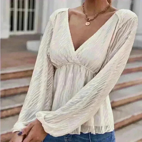 Plunging Neck Lantern Sleeve Peplum Blouse - Picture 2 of 10